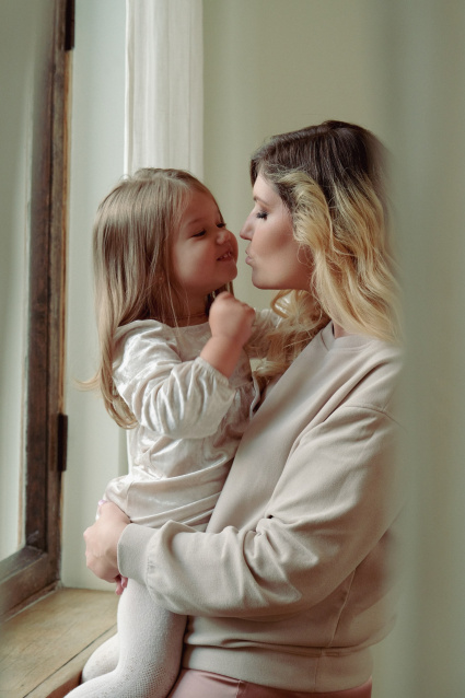 Заказать семейную фотосессию в студии - от сети фотостудий Fashion Box в Кемерово
 – фото № 19