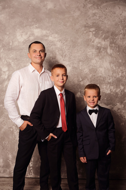Заказать семейную фотосессию в студии - от сети фотостудий Fashion Box в Кемерово
 – фото № 8