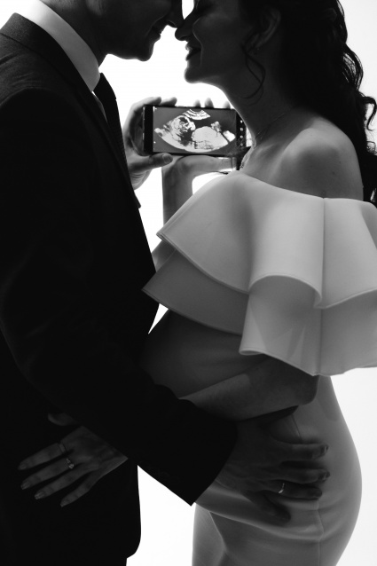 Заказать фотосессию в ожидании чуда - в студии от компании Fashion Box в Кемерово – фото № 5