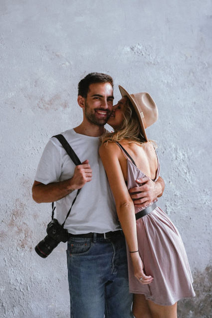 Заказать фотосессию Love Story - в студии на двоих от сети фотостудий Fashion Box в Кемерово
 – фото № 6