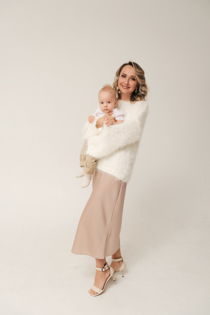 Заказать семейную фотосессию в студии - от сети фотостудий Fashion Box в Кемерово
 – фото № 17