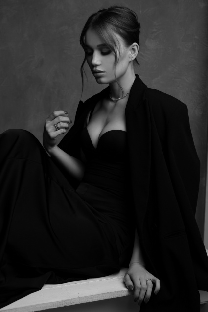 Заказать индивидуальную фотосессию в 2-х образах - съемка от профессионалов студии Fashion Box в Кемерово
 – фото № 24