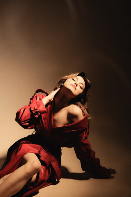 Заказать индивидуальную фотосессию в 2-х образах - съемка от профессионалов студии Fashion Box в Кемерово
 – фото № 30