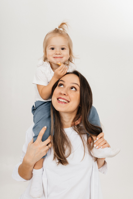 Заказать семейную фотосессию в студии - от сети фотостудий Fashion Box в Кемерово
 – фото № 21